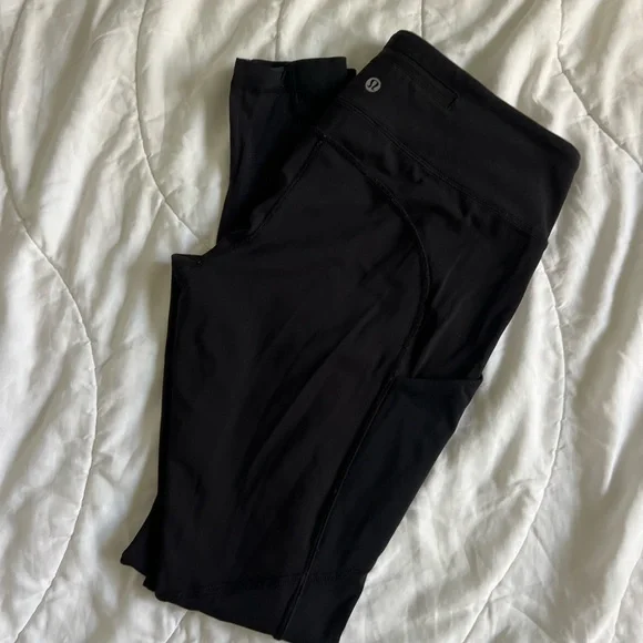Lululemon | Black Leggings back pocket - Picture 2 of 9
